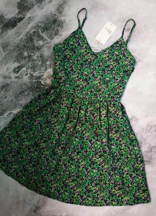 Зеленое платье сарафан в цветочный принт
