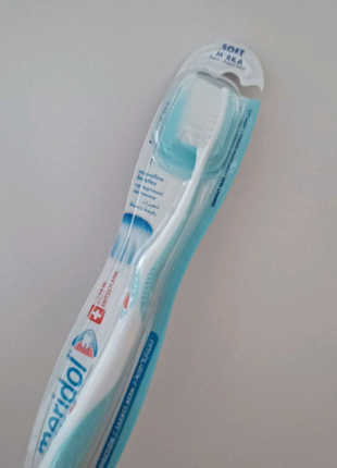 Зубна щітка Meridol