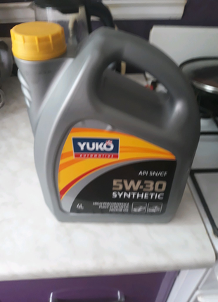 Синтетическое моторное масло YUKO 5W-30