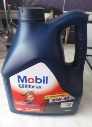 Полусентетическое моторное масло Mobil ultra 10W-40 новое -4л