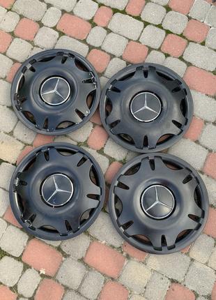 Колпак колесного диска Mercedes R16 Vito/Sprinter A6394000025