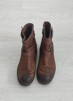 Шкіряні черевики фірми clarks розмір 5.5  39-40