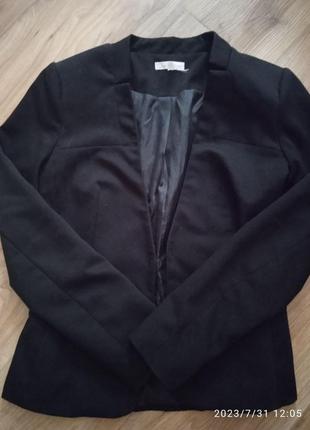 Пиджак черный классический