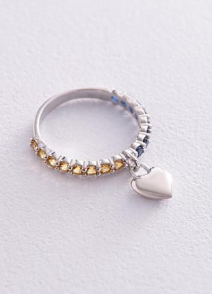 Серебряное кольцо "Сердечко" с синими и желтыми камнями 069890