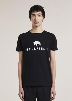 Мужская футболка bellfield - черная с принтом логотип (чоловіч...