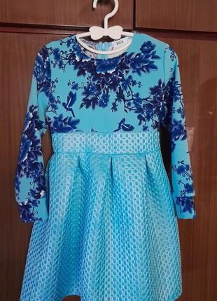 Голубое кэжуал платье миди vida с рисунком рост 110-116 см