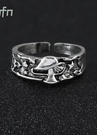 Серебряное кольцо с грибочком