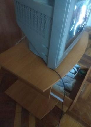 Телевизор с тумбой