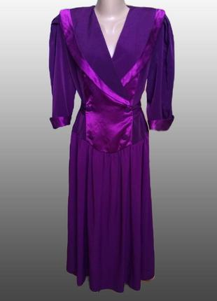 Элегантное винтажное нарядное фиолетовое платье миди
