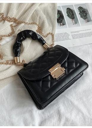 Женская сумочка с ручкой из экокожи черного цвета стильная сум...