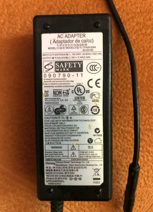 AC Adapter зарядний пристрій для ноутбука Samsung  R528