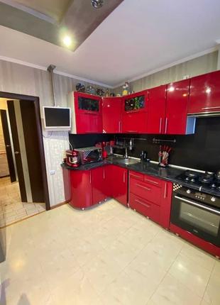 Продам 2-кімнатну квартиру на Таїрова