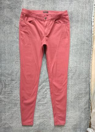 Стильные джинсы скинни с высокой талией laura torelli, 42 размер.