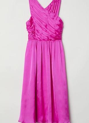 Розовое шифоновое платье-миди