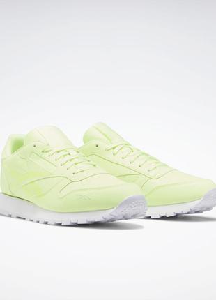 Кросівки reebok classic leather fv6358, р. 42