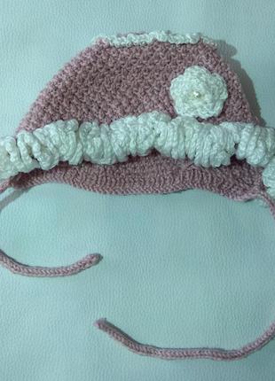 Розово-белая шапка handmade с оборками и цветком ог 44-46