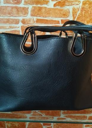 Женская стильная сумка черного цвета