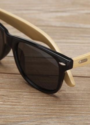 Сонцезахисні окуляри з бамбуковими дужками