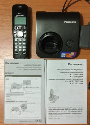 Panasonic цифровий бездротовий телефон з автовідповідачем.