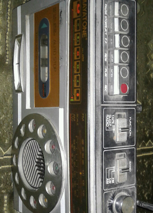 Кассетный магнитофон FM Radio