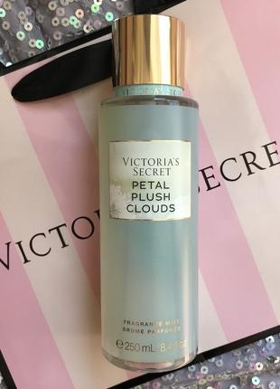 Спрей victoria’s secret petal plush clouds мист виктория сикре...