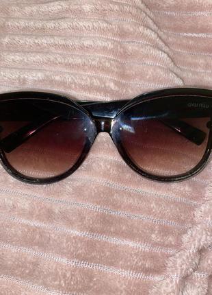 Очки солнцезащитные коричневая линза, женские очки