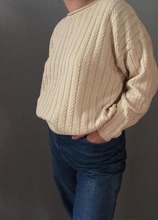 Бежевый свитер ( джемпер ) связан косичкой , хлопок