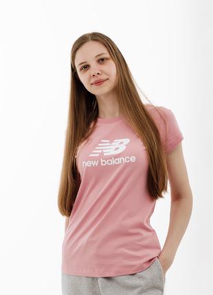 Женская Футболка New Balance Essentials Stacked Logo Розовый X...