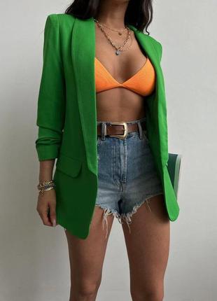 Яркий стильный пиджак на подкладке зеленый
