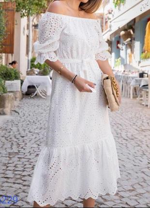 Літня біла сукня прошва