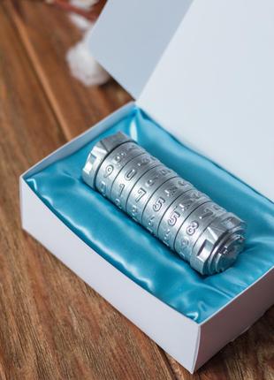 Подарок на свадьбу с секретом "Криптекс" в подарочной упаковке