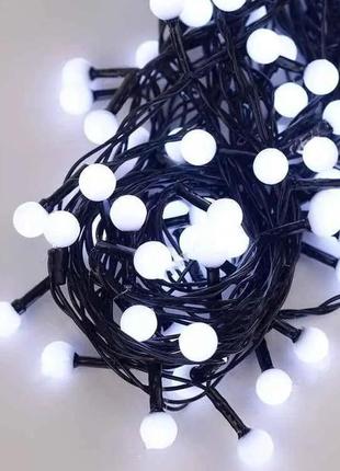 Новогодняя гирлянда шарики 100led 10 мм 6м черный провод белый