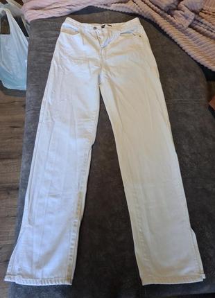 Крутые белые джинсы,размер s
