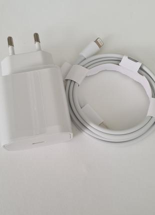 Быстрое зарядное устройство для Apple iphone 20W Type-C с кабелем