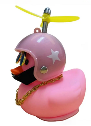 Розовая уточка на торпеду с розовым шлемом в очках