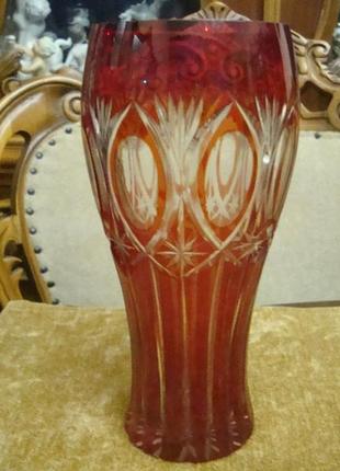 Красивая ваза резьба цветное стекло ссср 1950 годов