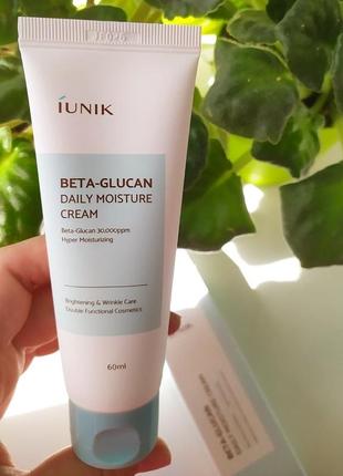Увлажняющий крем для лица
iunik beta-glucan daily moisture cream