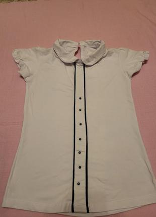 Белая школьная блузка с коротким рукавами