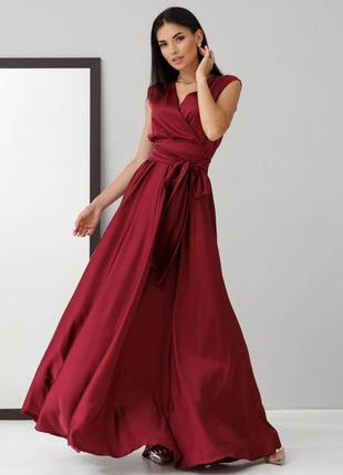 Стильное платье из итальянского шелка винного цвета