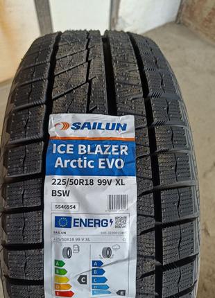 Зимові шини 225 50 r18 99V XL Sailun Ice Blazer Arctic Evo