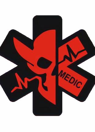 Шеврон "Medic" Нарукавный знак крест красный "Боевой медик" Ше...