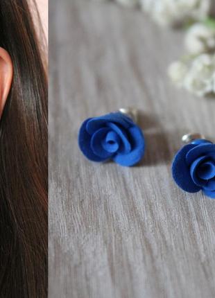 Синие сережки гвоздики ручной работы "синие розы"