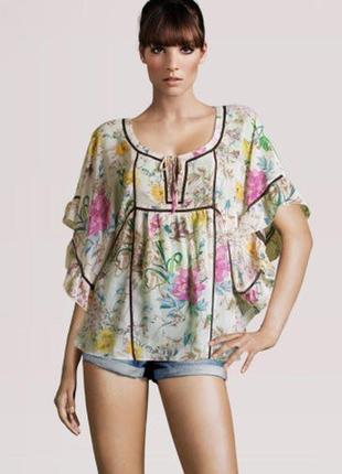 Блуза в цветочный принт в стиле бохо