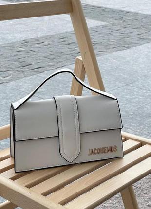 Жіноча сумка jacquemus beige le chiquito біла еко шкіра. жіноч...