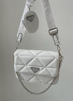 Модная женская сумка prada re-nylon padded shoulder white крос...