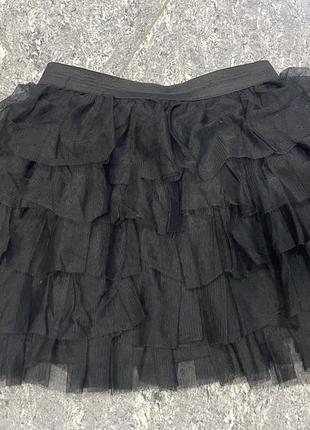 Красивая черная фатиновая юбка.