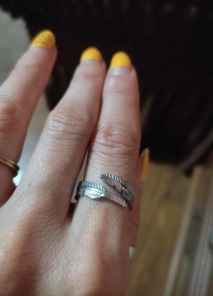 Каблочка безразмерная кольцо кольцо листочек