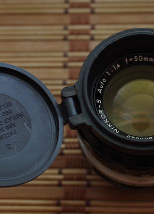 Об'єктив Nikkor — S 1.4 50 mm Nikon non AI з кришками