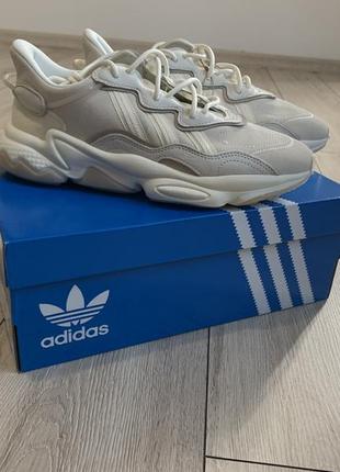 Кроссовки adidas ozweego w