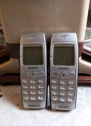 Продам телефон SONY J7